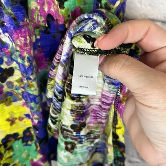 Cable & Gauge Multicolor Short Sleeve Blouse Size Medium - Picture 5 of 6